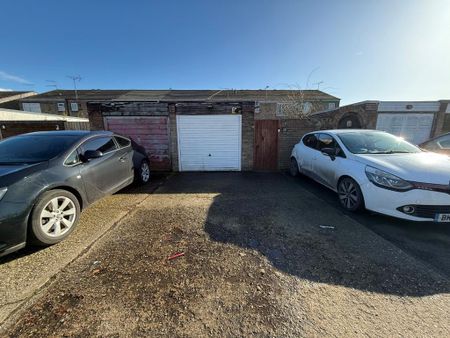 3 bedroom terraced house to rent - Photo 4