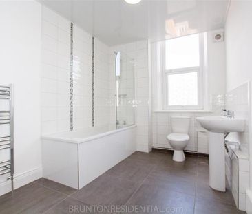 4 bedroom maisonette to rent - Photo 3