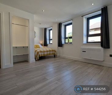 1 bedroom flat to rent - Photo 4