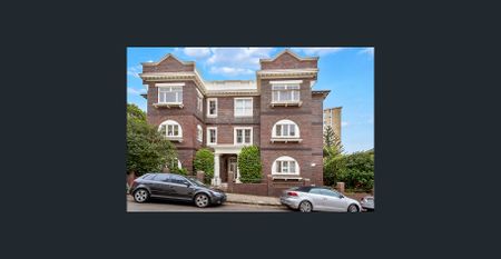 Oversized Sun Drenched Three Bedroom House Like Apartment - Photo 5