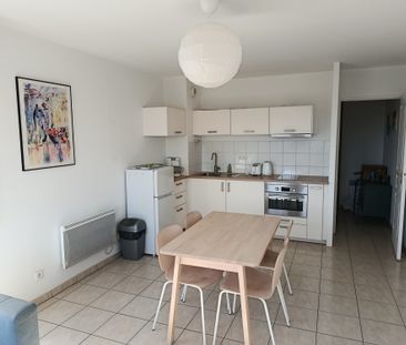 Location Appartement 2 pièces 44m² - Photo 5