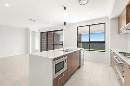 20 Pear Street, Gillieston Heights NSW 2321 - House For Rent | Domain - Photo 5