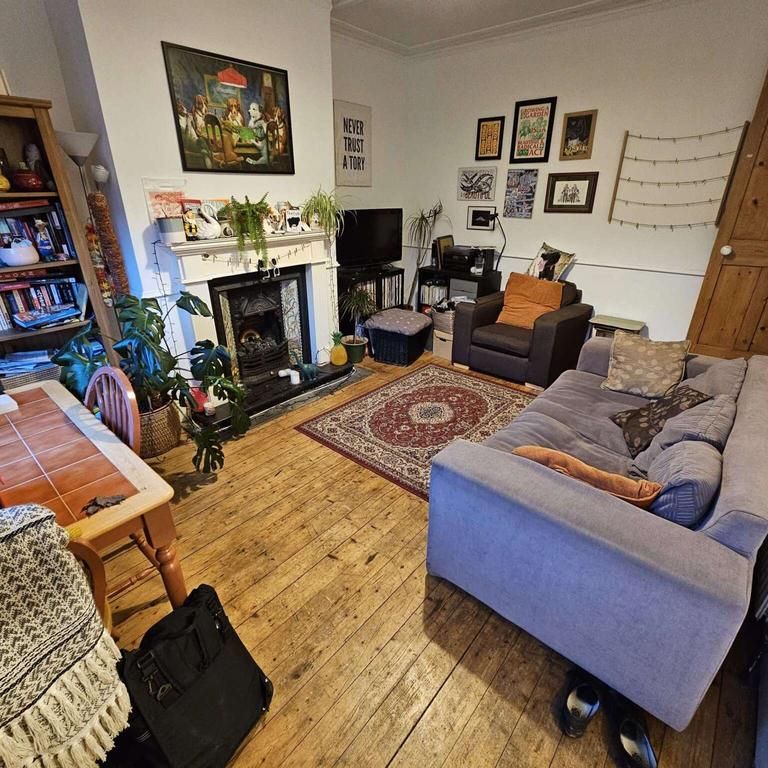 2 bedroom terraced house to rent - Photo 1