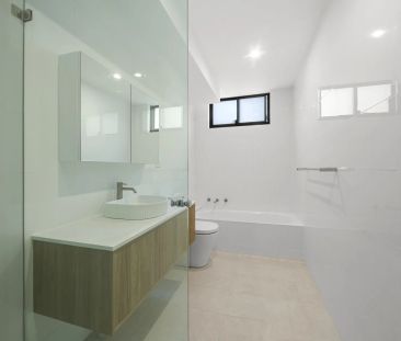 2b/17-19 Waverley Street, Bondi Junction. - Photo 4