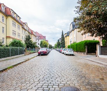 Beliebte Lage in Löbtau-Süd. Komfortable Altbauwohnung mit schickem Bad und Übernahme EBK möglich. - Photo 4