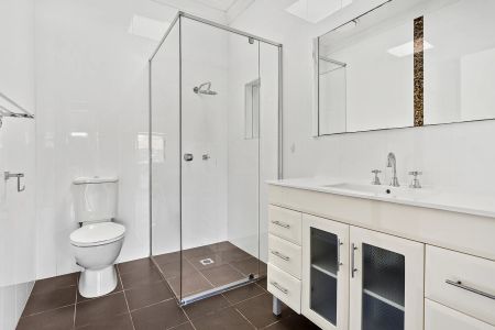 Low maintenance living in a beachside position - Photo 4