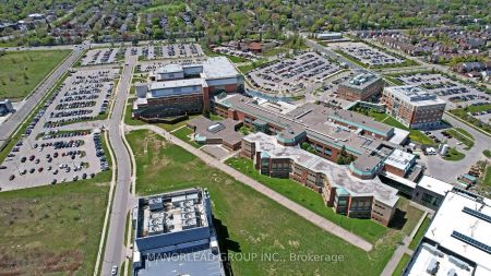 Detached Home For Lease | N9257154 - Photo 2