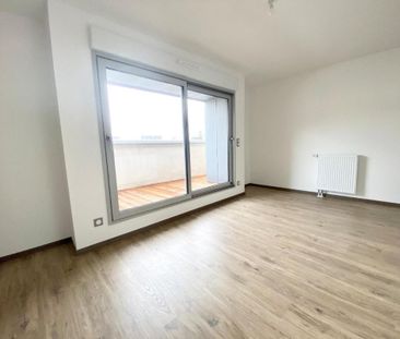 Location Appartement 2 pièces 42m² TOURS 37100 - Photo 2