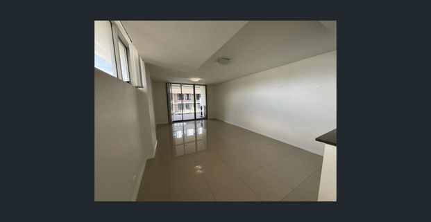 Modern Specs,2 Bedroom plus Study with split level - Photo 1