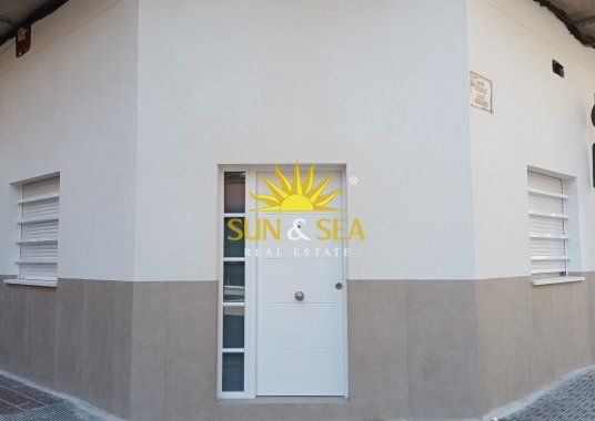 1 BEDROOM APARTMENT IN SANTA POLA