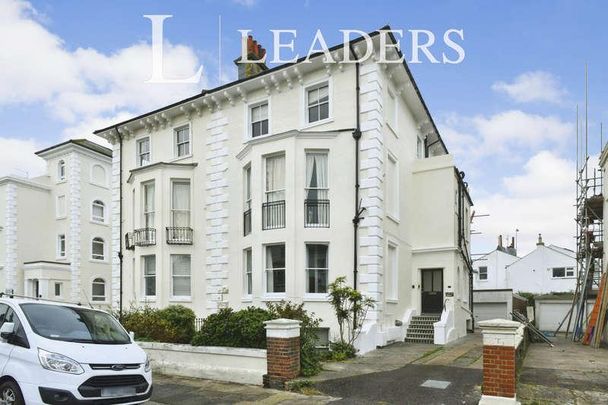Medina Villas, Hove, BN3 - Photo 1