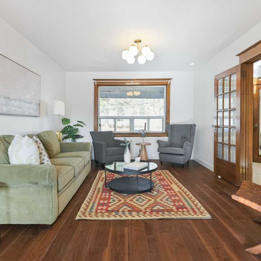 For Lease - 89 Strathmore Boulevard Unit# Upper, Toronto, Ontario - Photo 1