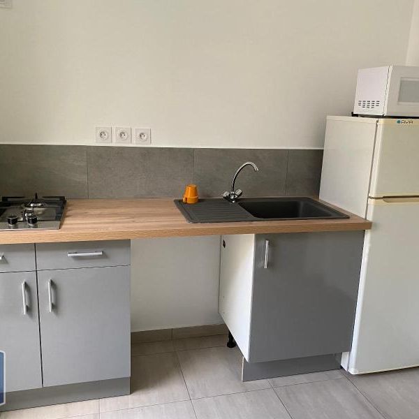 Location Appartement 1 pièce 24m² STE CLOTILDE 97490 - Photo 1