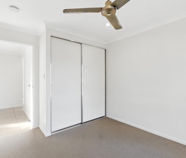 Modern 4 Bedroom Home in Prime location! - Photo 3