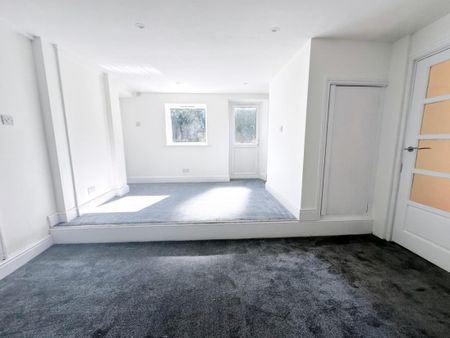 Gillsmans Hill, St Leonards-on-Sea, East Sussex - Photo 4