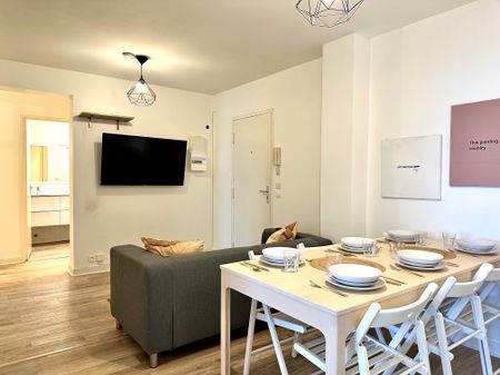 1 pièce - Meublé - 11,6 m² - 17ème étage - Colocation non autorisée - Photo 2