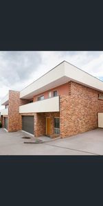 3/10 Ford, Queanbeyan, NSW 2620 - Photo 4
