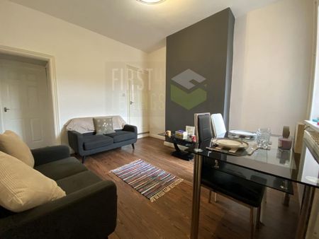 3 bedroom terraced house to rent - Photo 2
