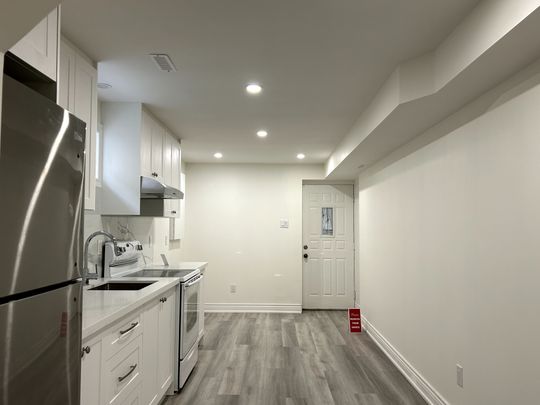 For Lease - 78 Parkdene Court, Toronto, Ontario - Photo 1