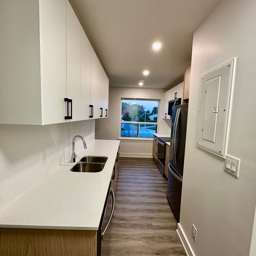 For Lease - 1 Wingreen Court Unit# 5, Toronto, Ontario - Photo 1