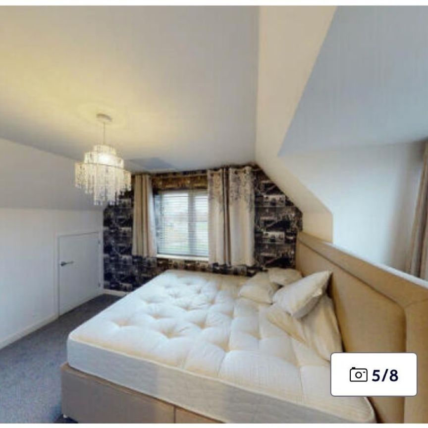 Room in a Shared House, South Parkway, LS14 - Photo 1