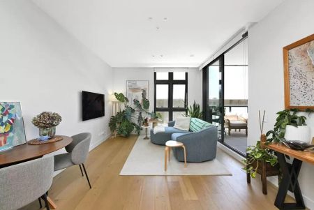 Stunning One Bedroom Apartment in Wicks Place - Photo 3