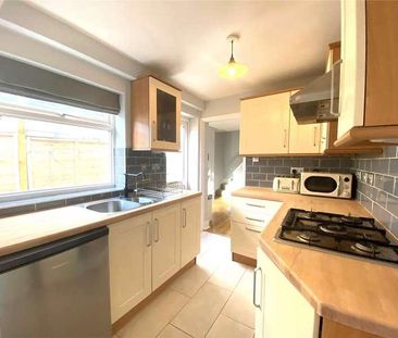 Edgell Road, Staines Upon Thames, Surrey, TW18 - Photo 2