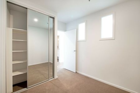 A Gem in Gungahlin - Photo 4