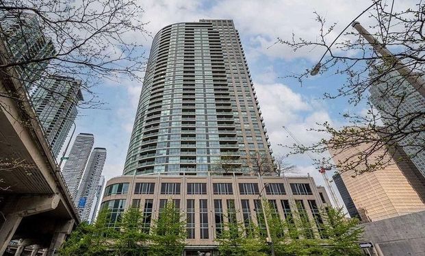 For Lease - 18 Yonge Street Unit# 1601, Toronto, Ontario - Photo 1