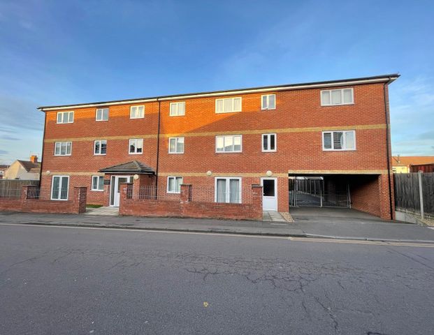 1 bedroom apartment to rent Empress Road, Luton, Bedfordshire, LU3 - Photo 1
