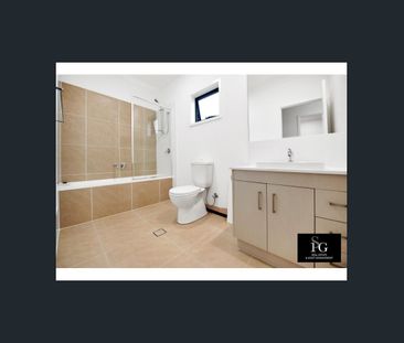 MODERN 3 BEDROOM MODERN DUPLEX - Photo 3