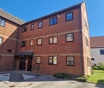 Mumby Road, Gosport - Photo 2