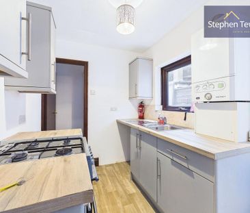 1 bedroom ground floor flat to rent - Photo 3