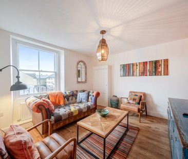 2 bedroom flat to rent - Photo 2