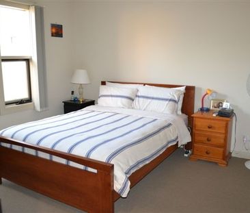 Lovely Home In Great Location - Photo 2