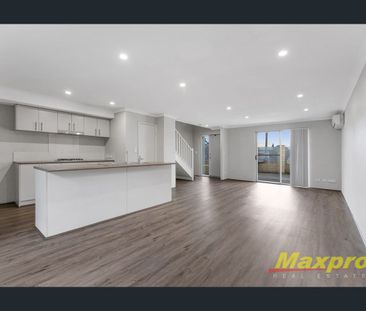 Easy Care Trendy Townhouse - Photo 1