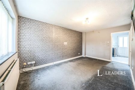 2 bedroom semi-detached house to rent - Photo 2