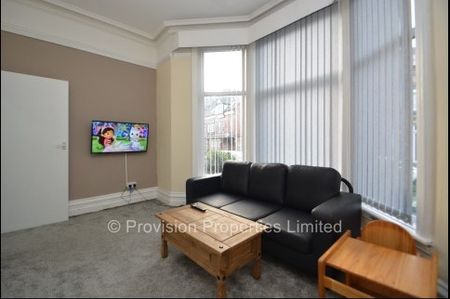 2 Bedroom Flats in Hyde Park - Photo 2