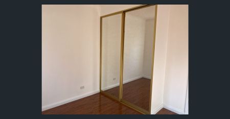 Neat, Bright & Convenient Two-Bedroom Home - Photo 4