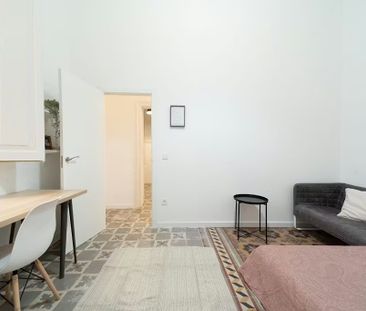 Carrer de la Unió, Barcelona, Catalonia 08001 - Photo 2