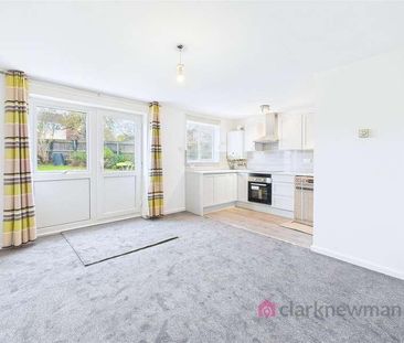 Carl House, Commonside Road, Harlow, CM18 - Photo 5