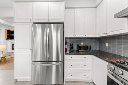 For Lease - 270 Great Falls Boulevard, Hamilton, Ontario - Photo 4