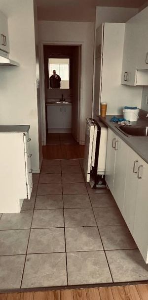 Grand 4 1/2 Libre Immédiatement (terrasse) - Photo 1