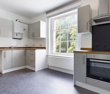 2 bedroom maisonette to rent - Photo 5
