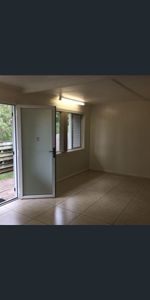 RENOVATED CENTRAL SOUTH LOCATION - Photo 4