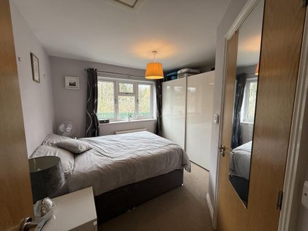 1 bedroom mews to rent - Photo 4