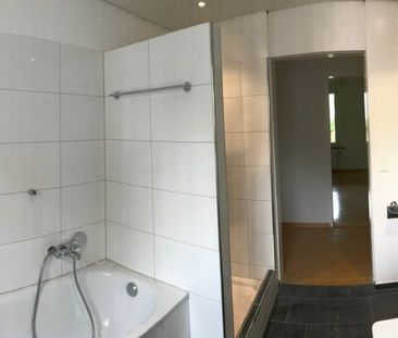 Sanierte Altbauwohnung an wunderschöner und ruhiger Lage - Foto 3