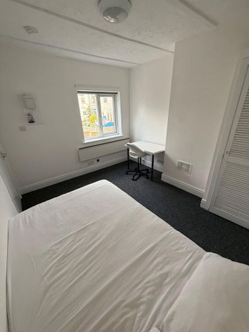 2 bedroom house share to rent - Photo 5