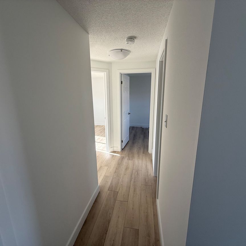 For Lease - 17 Hewitt Place, Barrie, Ontario - Photo 1