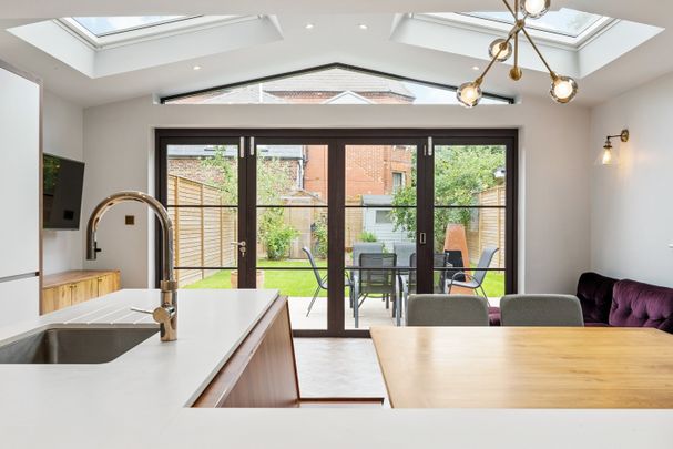 4 Bed Semi-Detached House, Fernlea Road, SW12 - Photo 1